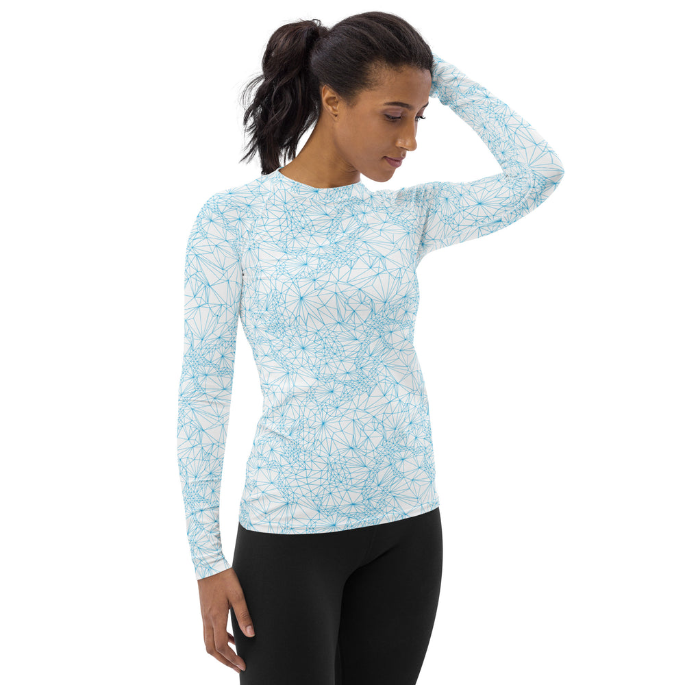 Woman wearing the Tri-Mesh Geometric Women's UV 50+ Long Sleeve Shirt in White and Blue.